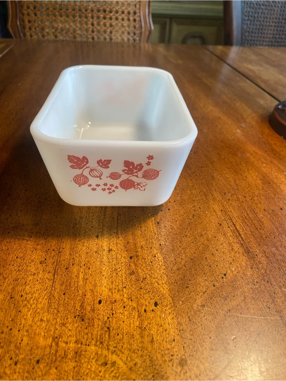 Pyrex Pink Goose Berry 502 Fridge Box